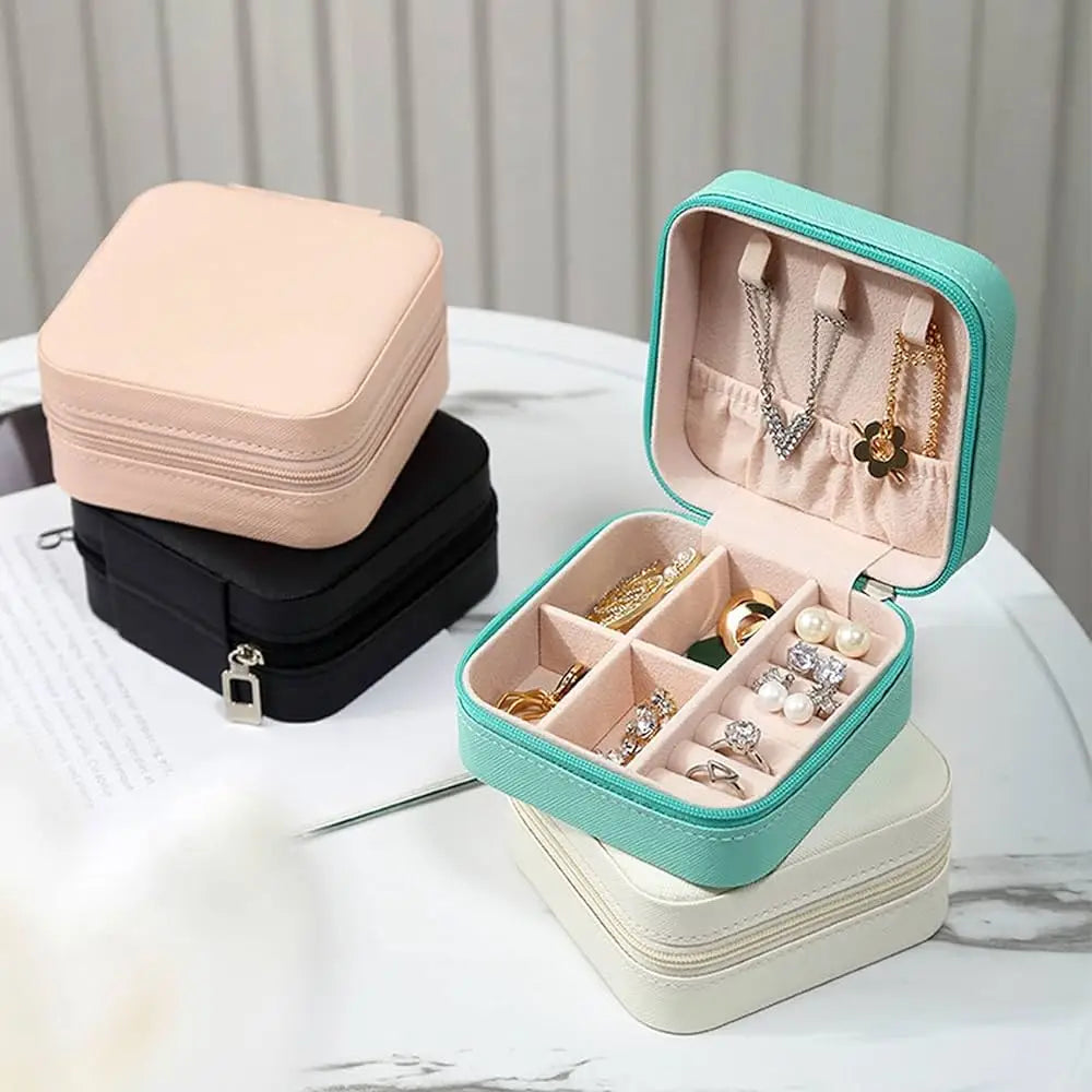 High Quality Leather Jewellery Organizer Box with Zipper | Ear Rings & Necklace_Bracelets Holder | Small Jewelry Box Vanity Hanger Stand Velvet