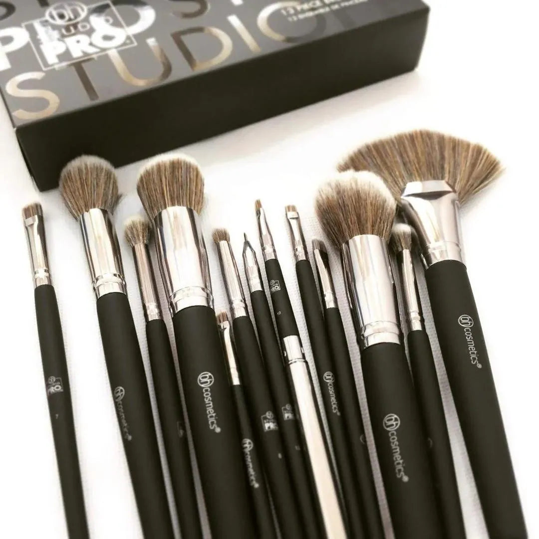 13-Piece Makeup Brush Set Black Silver Professional